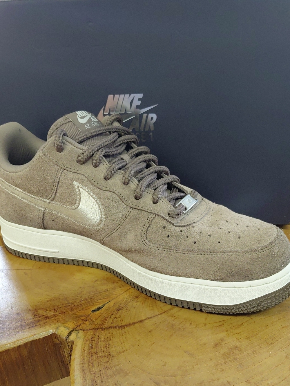Nike Air Force 1 '07 LV8